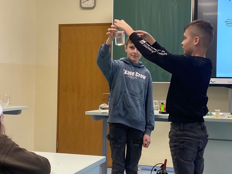 Die Klasse 4 ist zu Besuch in der Sahn- Oberschule.
